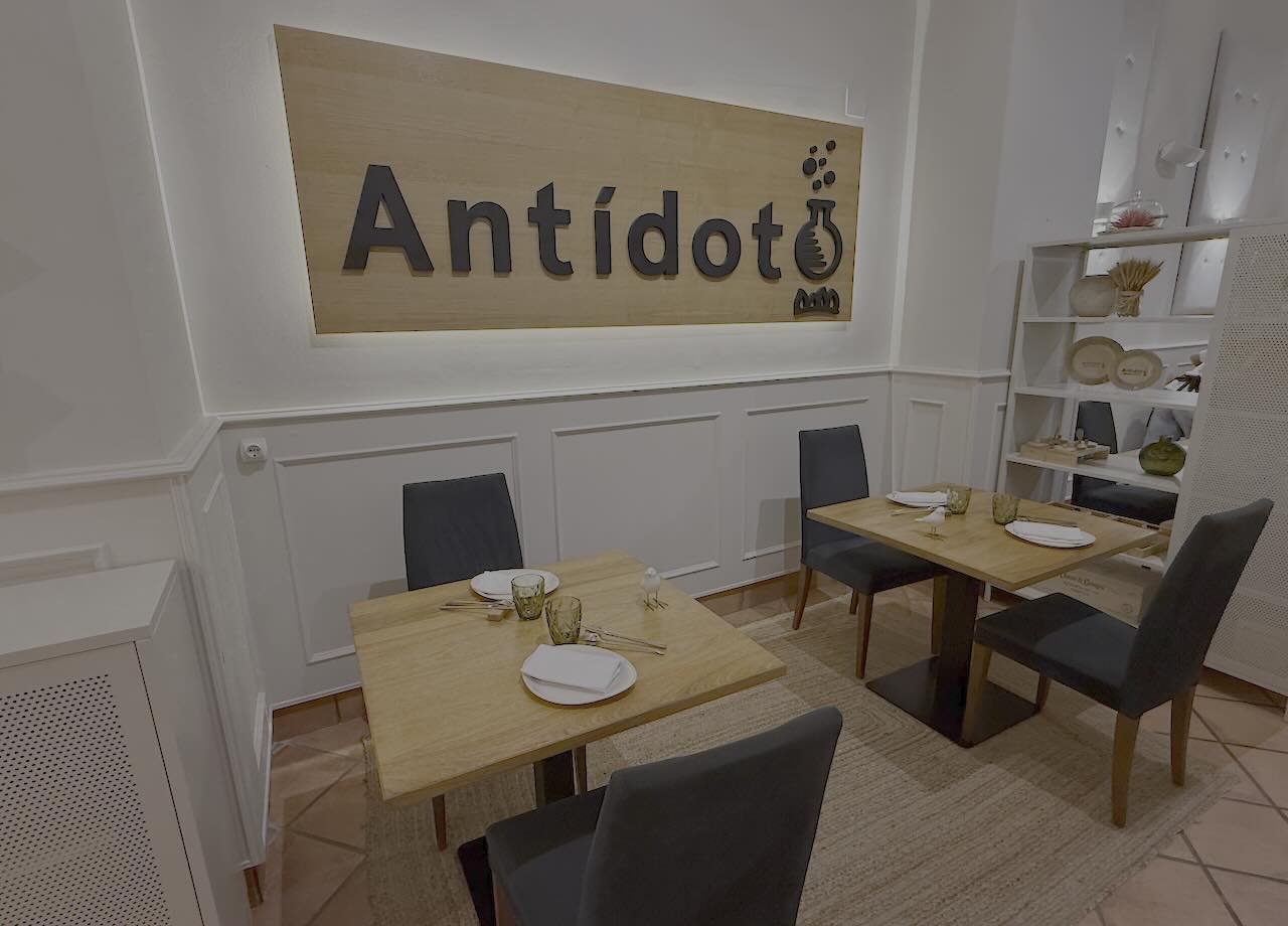 Antídoto Laredo Cantabria - Salón Logo