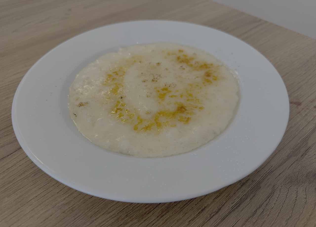 Risotto dulce caramelizado de la Arrocería La Jibia en Muriedas (Camargo, Cantabria)