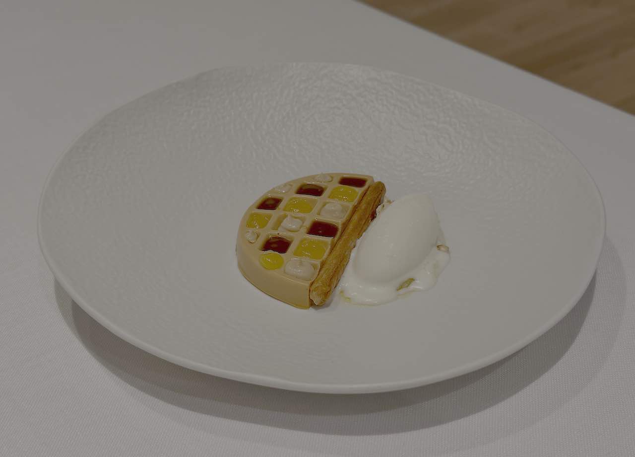 Bavarois de dulce de leche salado del restaurante Ikaro* en Logroño, La Rioja