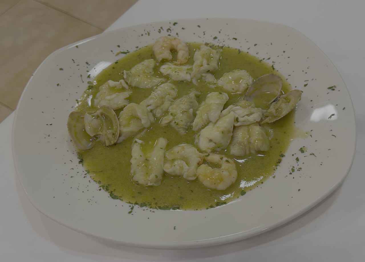 Cocochas en salsa verde del restaurante Gelín en Nueva Montaña, Santander (Cantabria)