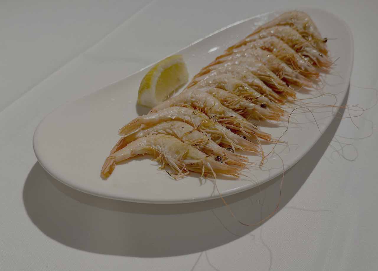 Gambas de Huelva a la plancha del restaurante Gelín en Nueva Montaña, Santander (Cantabria)