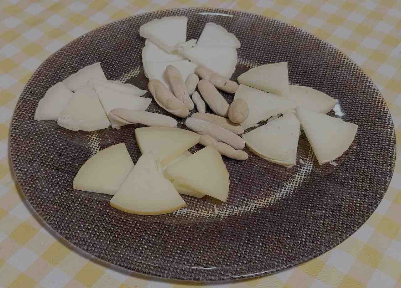 Quesucos cántabros de La Casa de Revert en Santander, Cantabria