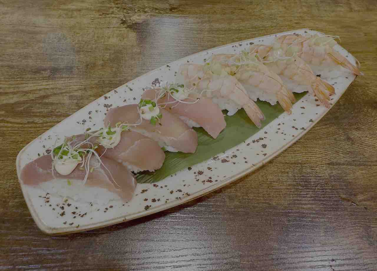 Nigiris de atún y langostino Kali Sushi Bar Santander