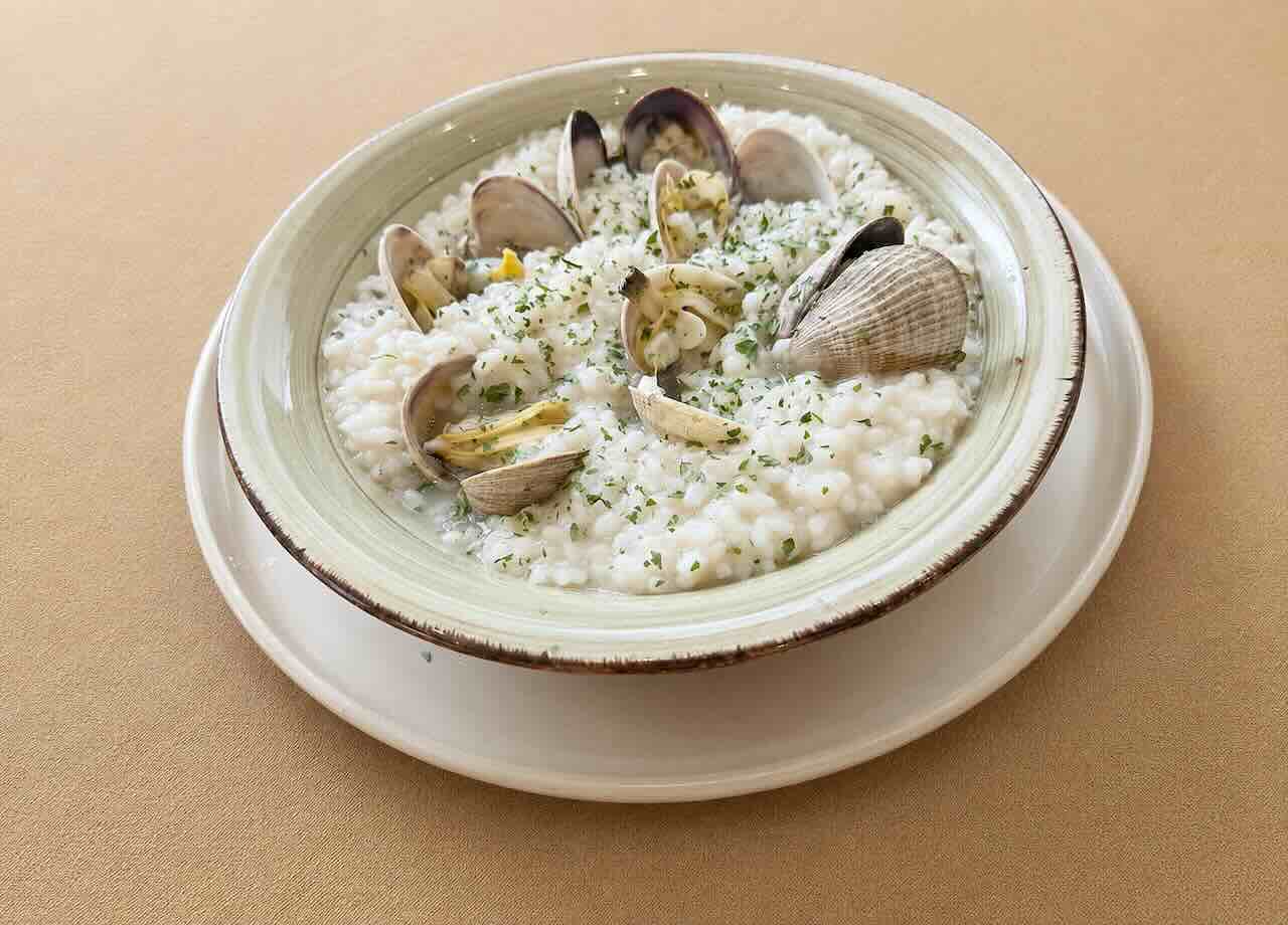 Arroz Meloso con Almejas Lenteja Casa de Comidas Castro Urdiales