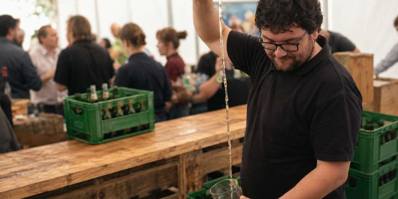 Liencres abre una ventana europea a las muchas formas de entender la sidra
