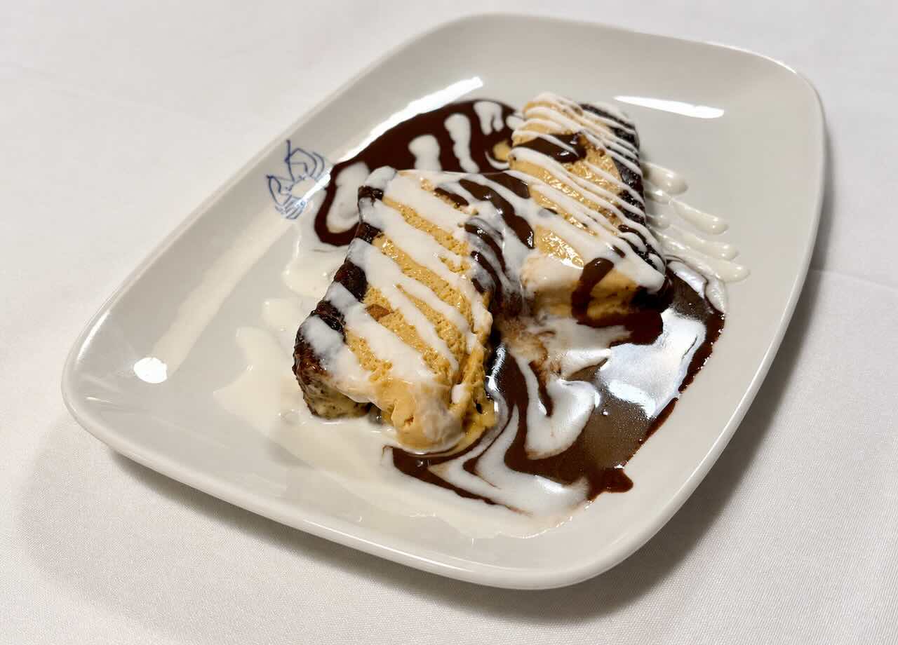 La Mulata Santander biscuit de turrón con higos confitados y chocolate caliente