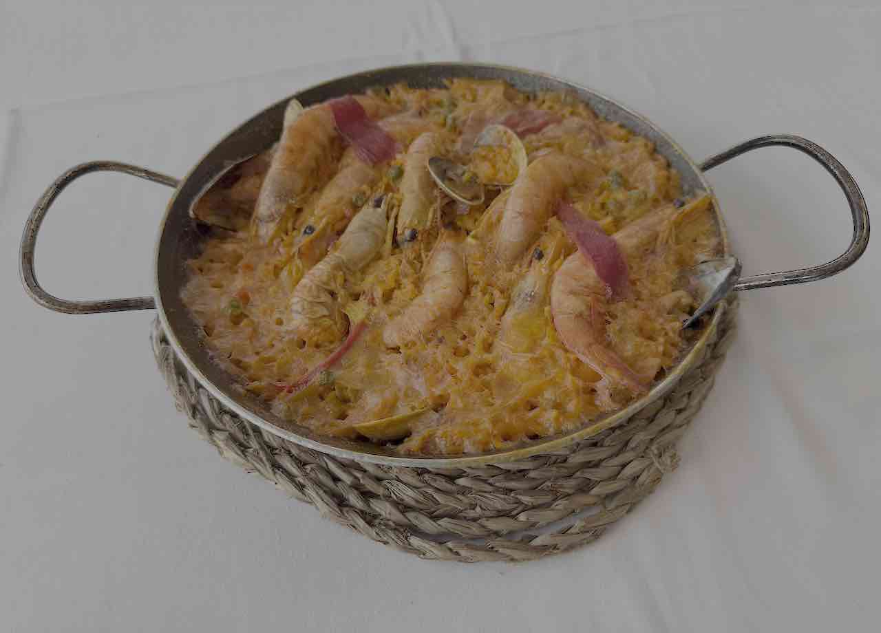 Paella de marisco Las Olas Santander 1