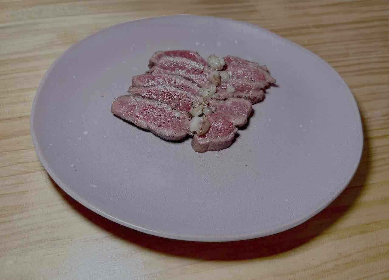 Tuétano y lingote de wagyū a la parrilla de Meaters