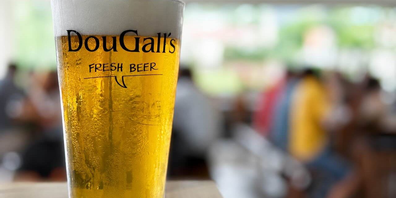 Dougall’s celebra veinte años desde Liérganes con veinte cervezas colaborativas