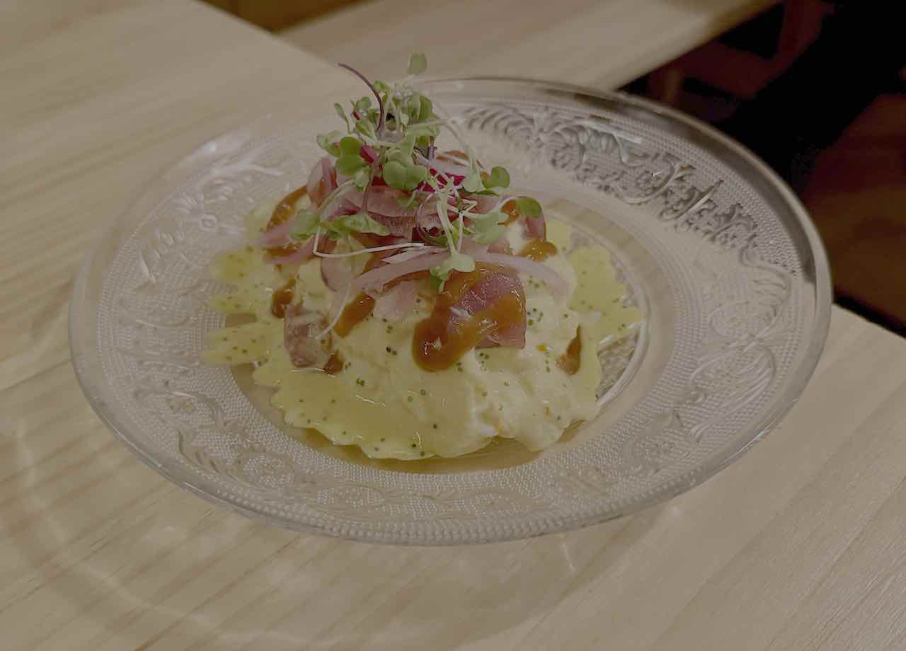 Ensaladilla con tartar de atún Casa Lucita