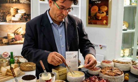 Marcelino Real vuelve a llevar el talento quesero cántabro a lo más alto de España