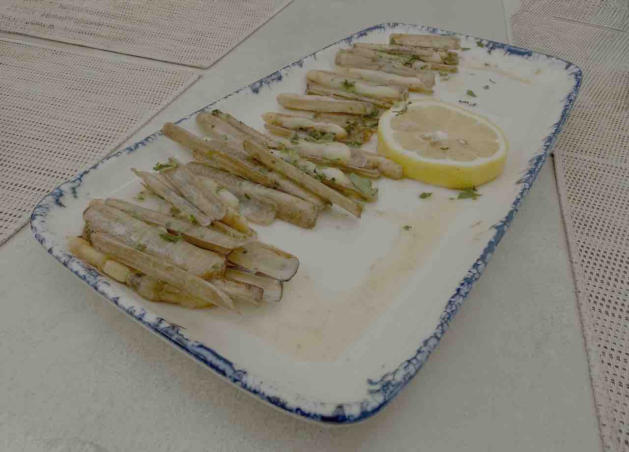 Navajas a la plancha El Chiringuito de Cuchía