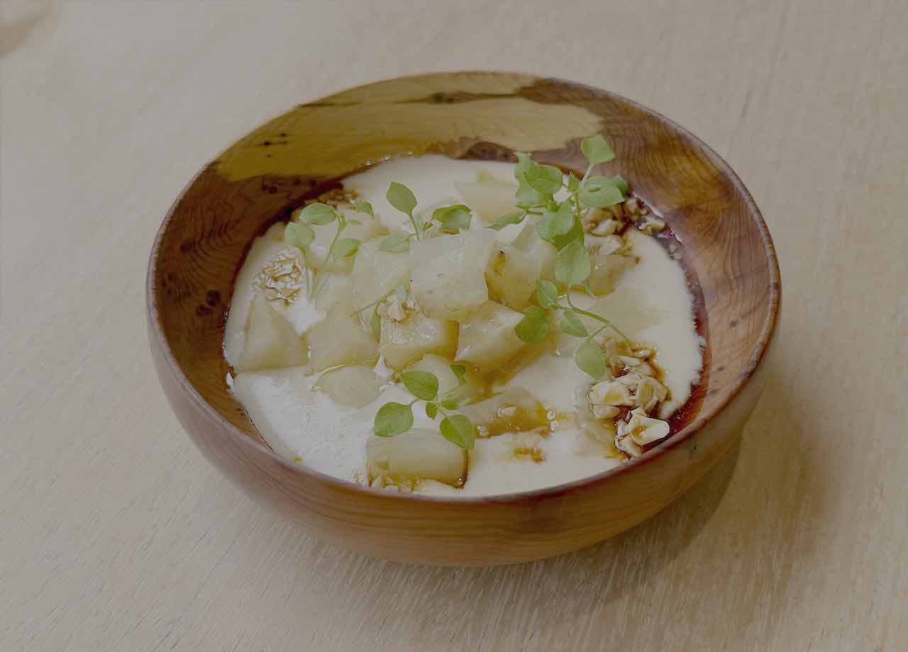 RUDA Villacarriedo apionabo con queso pasiego y salsa coreana