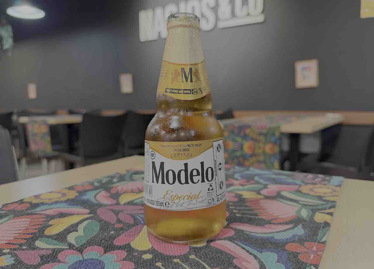 Cerveza mexicana Modelo Especial