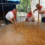 Ucieda vuelve a reunirse alrededor del cocido montañés