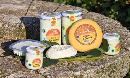 Granja La Sierra, la ganadería cántabra que transforma su propia leche en quesos y yogures