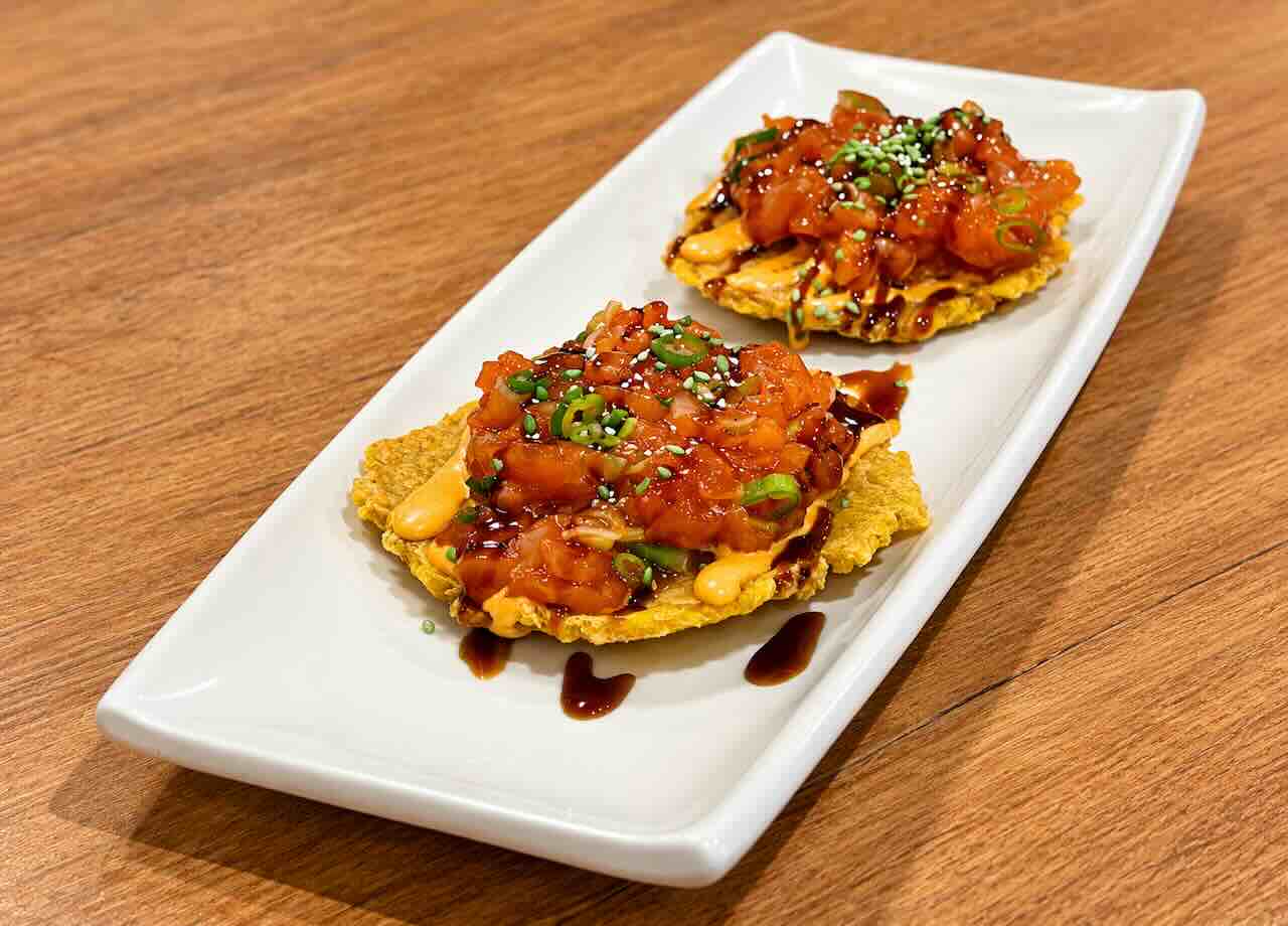 Patacones con tartar de pescado UMAMI Somo