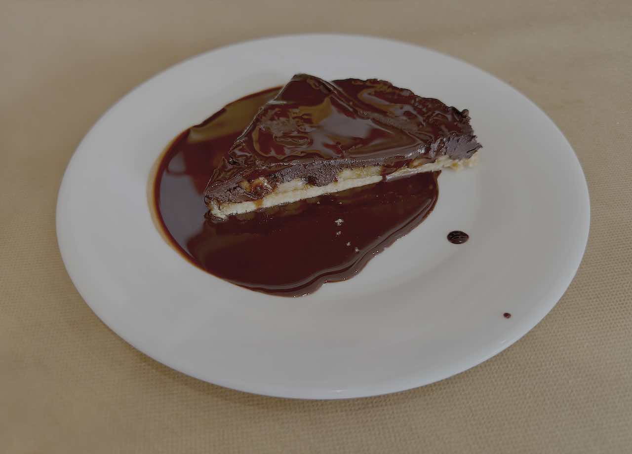 Tarta casera de chocolate y plátano en Lenteja, Castro Urdiales