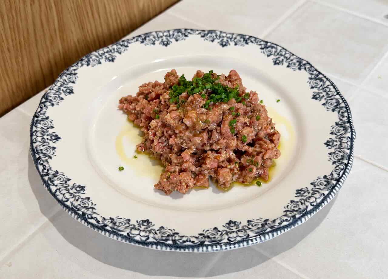 Tartar de longaniza de La Taberna de Halma