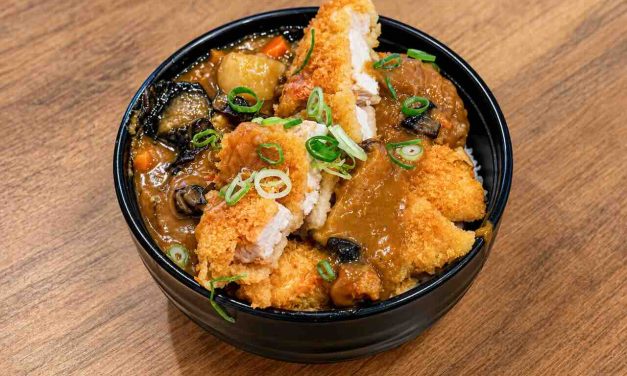 UMAMI en Somo: una cocina mestiza entre el sushi y el curry